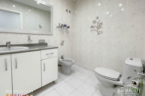 Купить виллу в Льорет-де-Мар, Испания с 3 спальни, 251м², № 974 - фото 18