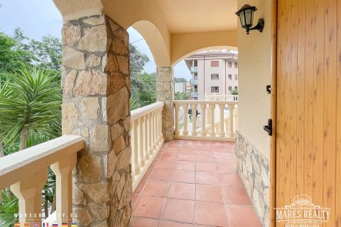 Купить виллу в Льорет-де-Мар, Испания с 3 спальни, 251м², № 974 - фото 3