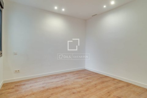 3 bedrooms apartment for sale in Barcelona, Catalonia, Spain № 7170 - photo 9