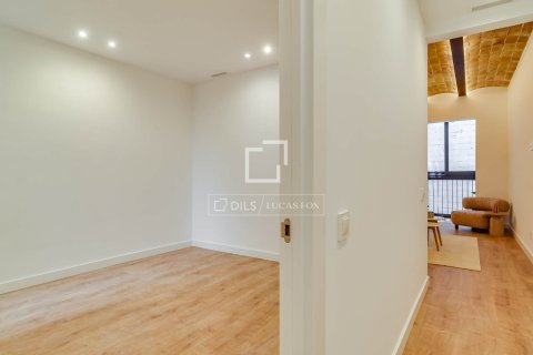 3 bedrooms apartment for sale in Barcelona, Catalonia, Spain № 7170 - photo 7