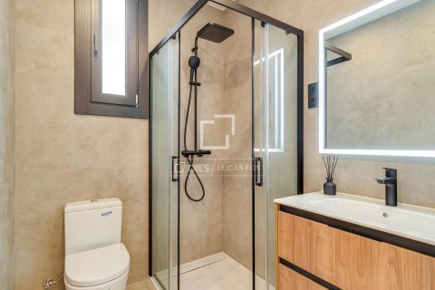 3 bedrooms apartment for sale in Barcelona, Catalonia, Spain № 7170 - photo 5