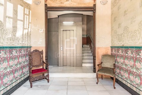 Купить квартиру в Барселона, Испания с 2 спальни, 71м², № 7173 - фото 2