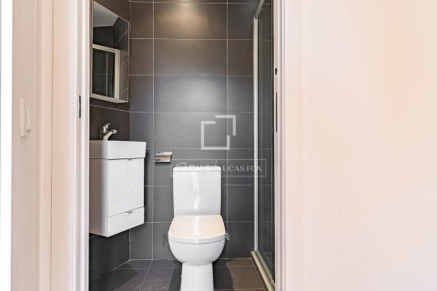 Купить квартиру в Барселона, Испания с 2 спальни, 71м², № 7173 - фото 11