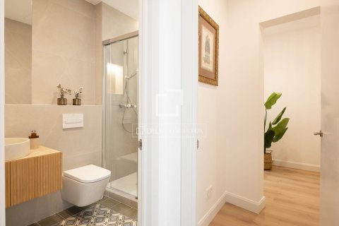 3 bedrooms apartment for sale in Barcelona, Catalonia, Spain № 7169 - photo 7