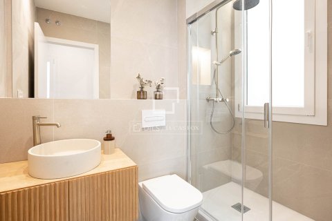 3 bedrooms apartment for sale in Barcelona, Catalonia, Spain № 7169 - photo 6