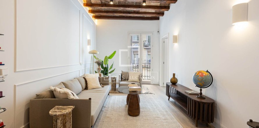 3 bedrooms apartment for sale in Barcelona, Catalonia, Spain № 7169