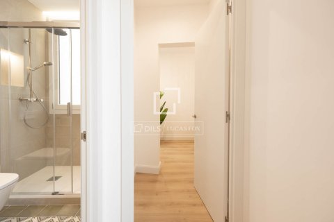 3 bedrooms apartment for sale in Barcelona, Catalonia, Spain № 7169 - photo 5