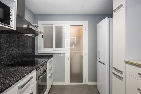 Apartamento de 4 dormitorios en venta en Sant Cugat del Vallès, Barcelona, Cataluña, Spain № 7168 - foto 3