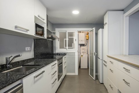 Apartamento de 4 dormitorios en venta en Sant Cugat del Vallès, Barcelona, Cataluña, Spain № 7168 - foto 4