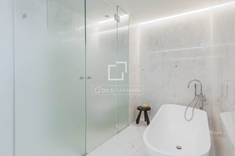3 bedrooms apartment for sale in Barcelona, Catalonia, Spain № 6519 - photo 20
