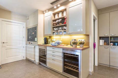 6 bedrooms apartment for sale in Barcelona, Catalonia, Spain № 6523 - photo 11