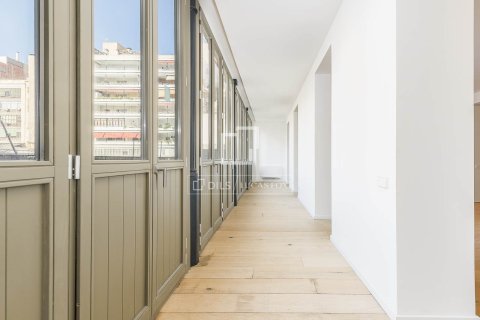 2 chambres apartment à vendre à Barcelona, Catalonia, Spain № 4401 - photo 13