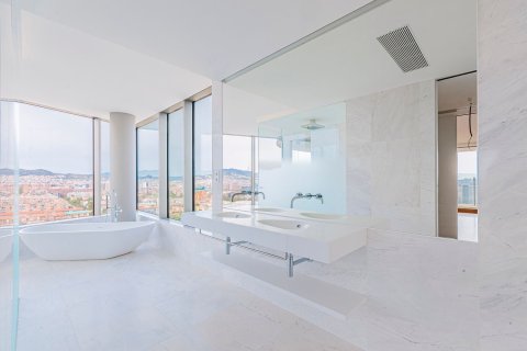 4 chambres apartment à vendre à Barcelona, Catalonia, Spain № 3596 - photo 3