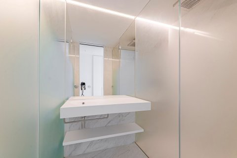 4 chambres apartment à vendre à Barcelona, Catalonia, Spain № 3596 - photo 9