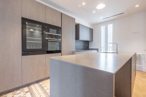 2 chambres apartment à vendre à Barcelona, Catalonia, Spain № 3594 - photo 13