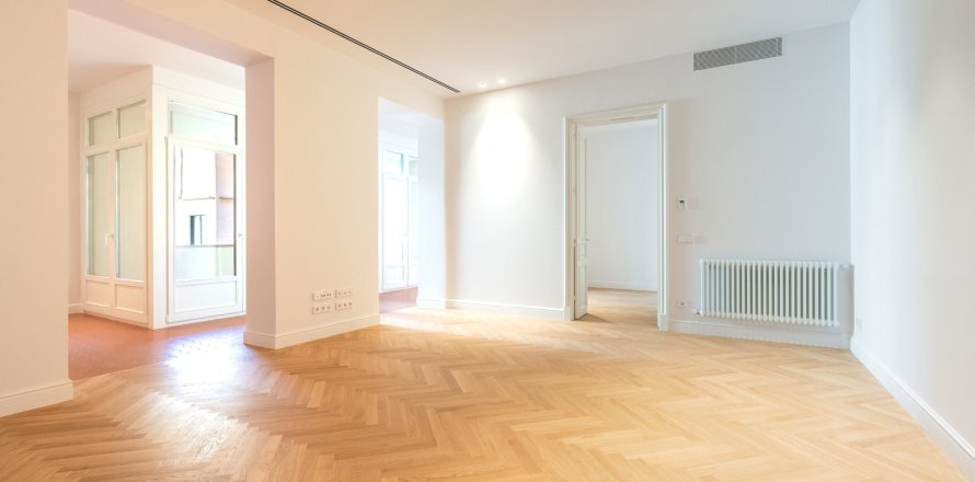 Apartamento de 2 dormitorios en venta en Barcelona, Cataluña, Spain № 3592