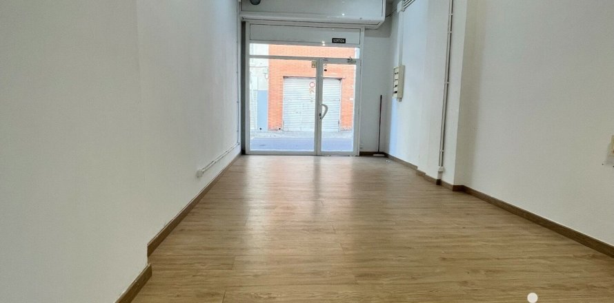 65 sq.m. commercial property for rent in Sitges, Barcelona, Catalonia, Spain № 5146