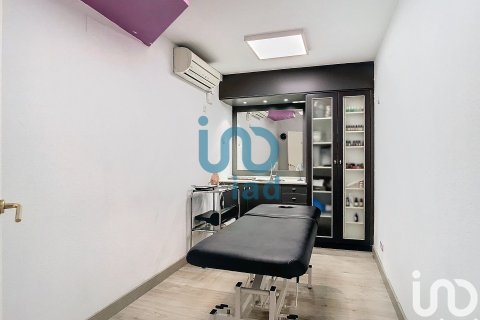 291 sq.m. commercial property for rent in Barcelona, Catalonia, Spain № 5142 - photo 4