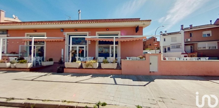 113 sq.m. commercial property for rent in Altafulla, Tarragona, Catalonia, Spain № 5143