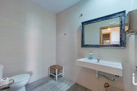 113 sq.m. commercial property for rent in Altafulla, Tarragona, Catalonia, Spain № 5143 - photo 19