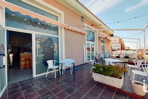 113 sq.m. commercial property for rent in Altafulla, Tarragona, Catalonia, Spain № 5143 - photo 4