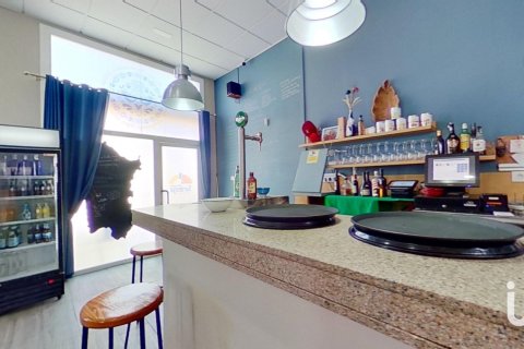 113 sq.m. commercial property for rent in Altafulla, Tarragona, Catalonia, Spain № 5143 - photo 9