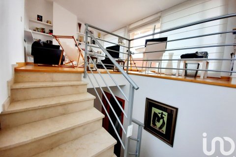 Сasa de 3 dormitorios en alquiler en Sant Vicenc De Montalt, Barcelona, Cataluña, Spain № 5148 - foto 15