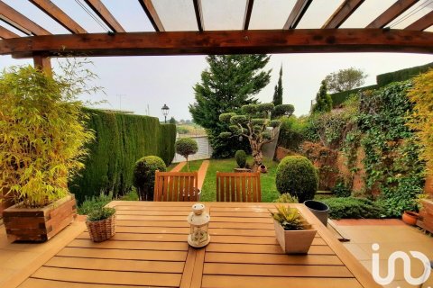 Сasa de 3 dormitorios en alquiler en Sant Vicenc De Montalt, Barcelona, Cataluña, Spain № 5148 - foto 26