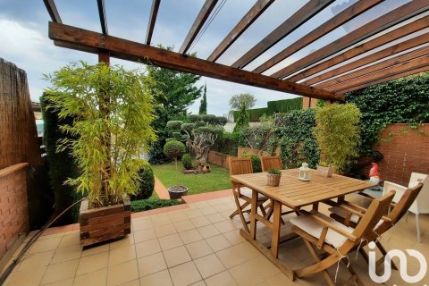 Дом с 3 спальнями в Сан-Висенсе де Монтальте, Барселона, Каталония, Испания № 5148