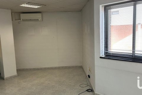 Снять в аренду офис в Молле-дель-Вальес, Испания 170м², № 5145 - фото 11