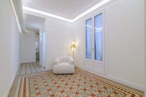 Дом с 2 спальнями в Старый городе, Барселона, Каталония, Испания № 2311