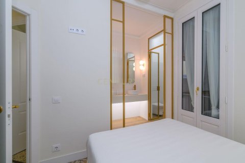 Купить дом в Старый город, Барселона, Испания с 2 спальни, 95м², № 2311 - фото 5