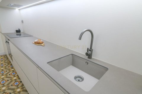 Купить дом в Старый город, Барселона, Испания с 2 спальни, 95м², № 2311 - фото 15