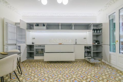 Купить квартиру в Старый город, Барселона, Испания с 2 спальни, 95м², № 2314 - фото 16