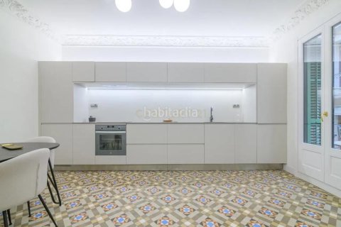 Квартира с 2 спальнями в Старый городе, Барселона, Каталония, Испания № 2314