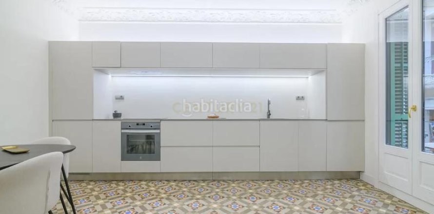 Квартира с 2 спальнями в Старый городе, Барселона, Каталония, Испания № 2314