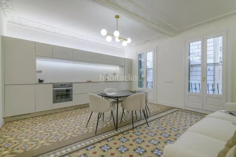 Купить квартиру в Старый город, Барселона, Испания с 2 спальни, 95м², № 2314 - фото 21