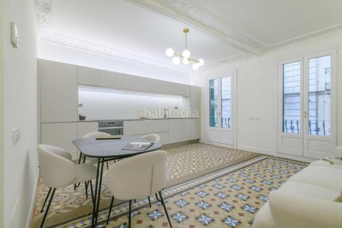 Купить квартиру в Старый город, Барселона, Испания с 2 спальни, 95м², № 2314 - фото 18