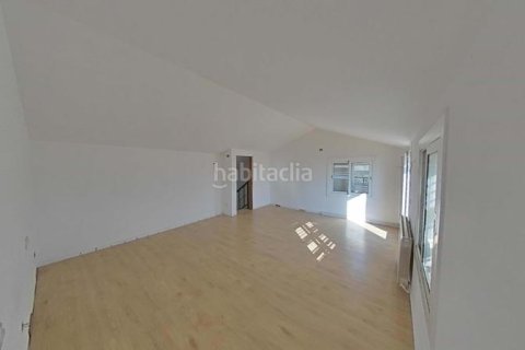 Купить дом в Санта-Эулалия де Ронкана, Испания с 4 спальни, 256м², № 2312 - фото 22