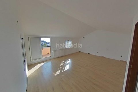 Купить дом в Санта-Эулалия де Ронкана, Испания с 4 спальни, 256м², № 2312 - фото 21