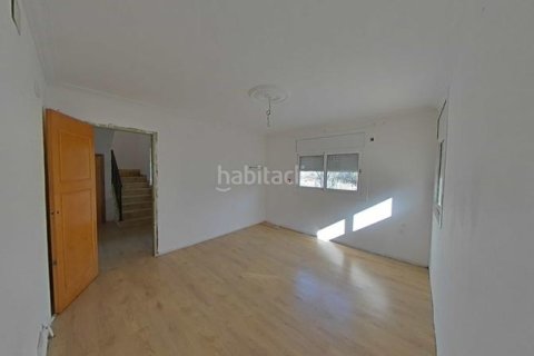 Купить дом в Санта-Эулалия де Ронкана, Испания с 4 спальни, 256м², № 2312 - фото 17