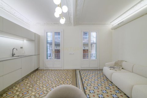 Купить квартиру в Старый город, Барселона, Испания с 2 спальни, 95м², № 2313 - фото 8