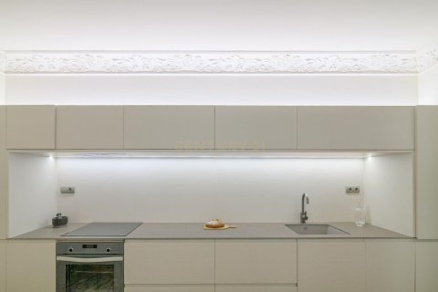 Купить квартиру в Старый город, Барселона, Испания с 2 спальни, 95м², № 2313 - фото 13