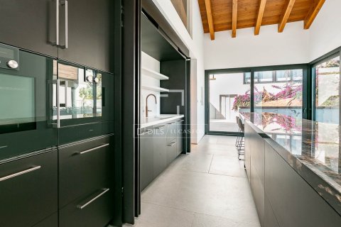 Villa de 5 dormitorios en alquiler en Castelldefels, Barcelona, Cataluña, Spain № 4602 - foto 13