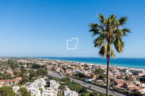 Villa de 5 dormitorios en alquiler en Castelldefels, Barcelona, Cataluña, Spain № 4602 - foto 25