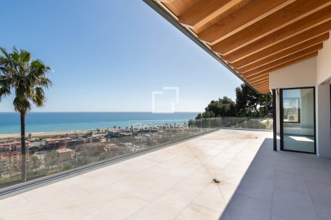 Villa de 5 dormitorios en alquiler en Castelldefels, Barcelona, Cataluña, Spain № 4602 - foto 15