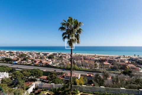 Villa de 5 dormitorios en alquiler en Castelldefels, Barcelona, Cataluña, Spain № 4602 - foto 3