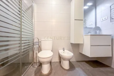 3 bedrooms house for sale in Badalona, Barcelona, Catalonia, Spain № 7306 - photo 10