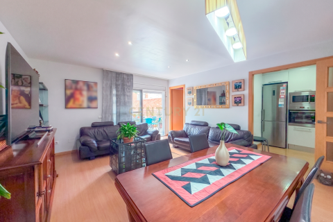 3 bedrooms house for sale in Badalona, Barcelona, Catalonia, Spain № 7306 - photo 16