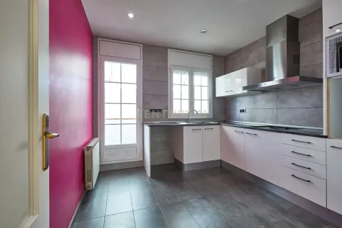 4 bedrooms house for sale in Sabadell, Barcelona, Catalonia, Spain № 7300 - photo 17